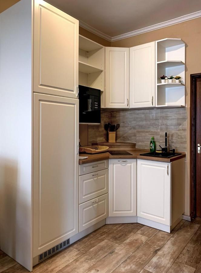 Appartement Hanna Apartman à Balatonlelle Extérieur photo